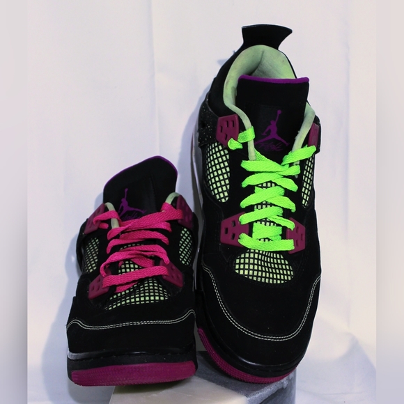 Nike Air Jordan 4 Retro GS "Fuchsia," cir. 2015, 8.5Y (10.5 women's) - Picture 5 of 16